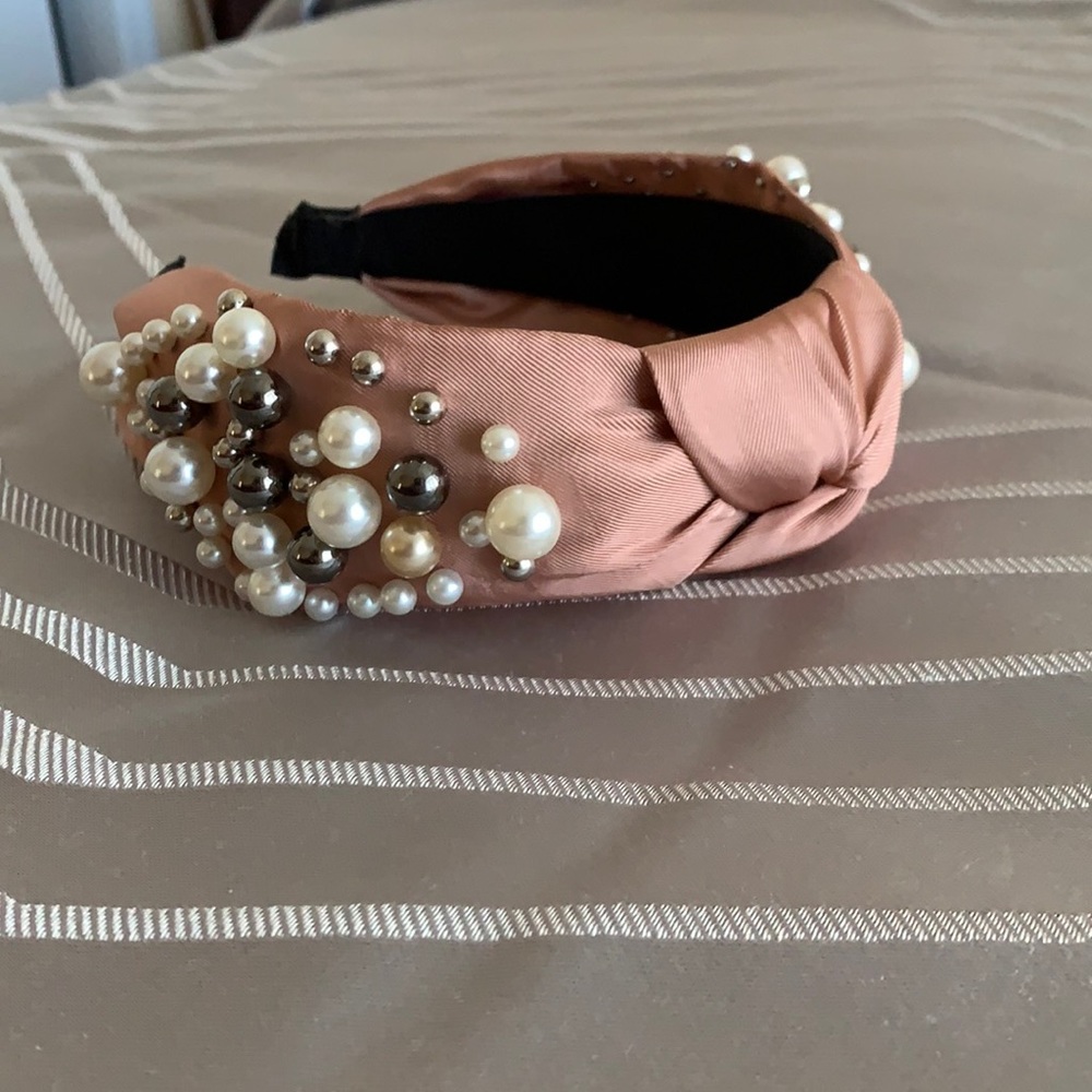 Pearl headband